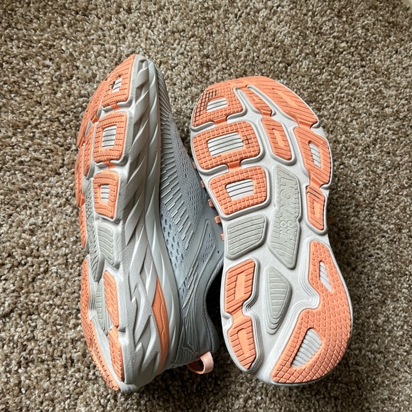 Hoka Bondi 7 in Harbor Mist / Sharkskin - Picture 4 of 5